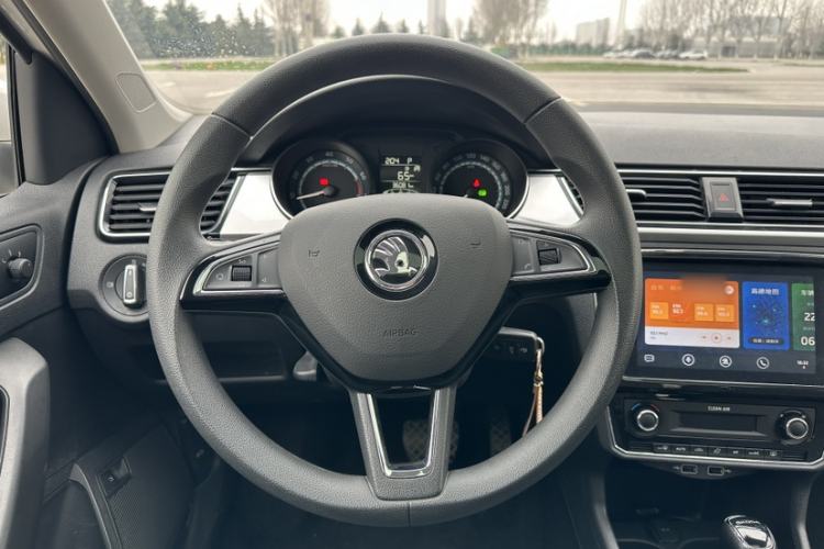 Used Skoda Rapid 2022 1.5L Automatic Comfort Edition
