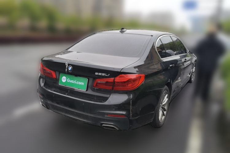 Used BMW 5 Series 2020 525Li M Sport Package Rear Right 45 Deg