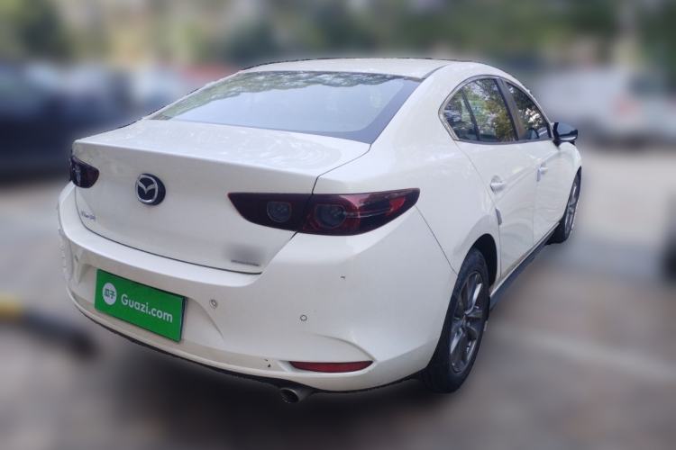 Used Mazda Mazda 3 Axela 2020 1.5L Automatic Luxury Version
