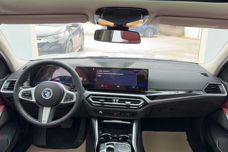 Used BMW i3 2022 eDrive 35 L
