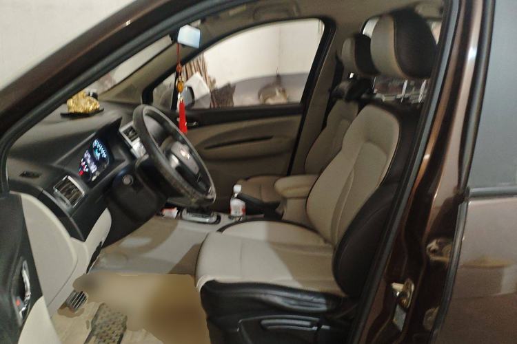 Used FORTHING Joyear XV 2015 1.6L CVT Comfort Model
