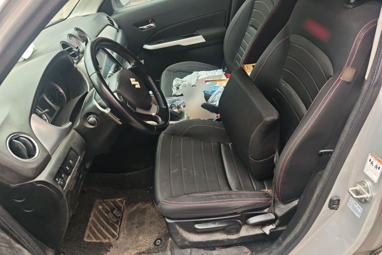 Used Suzuki Vitara 2016 1.4T Automatic Two-Wheel Drive Elite Model Left Front Seat