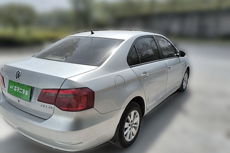 Used Volkswagen Jetta 2015 1.6L Manual Fashion Edition Rear Right 45 Deg