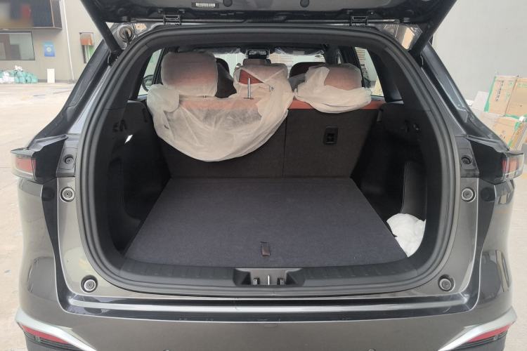 Used CHANGAN CS75 PLUS 2025 4th Generation UItra 2.0T New Blue Whale – Smart & Powerful Version Interior 4