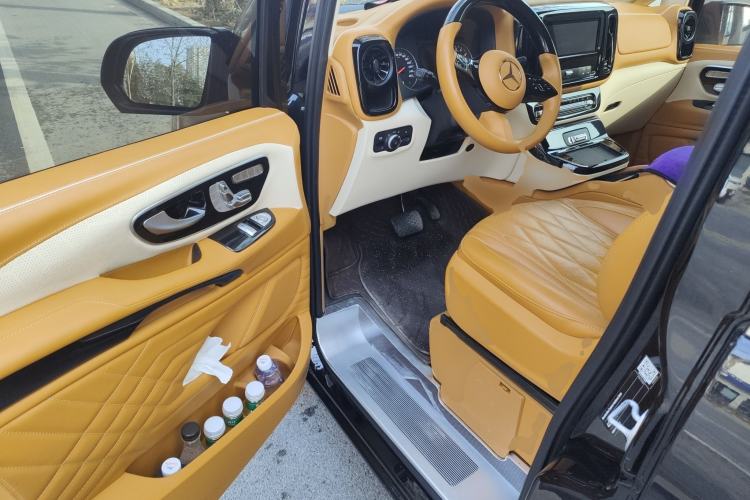 Used Mercedes-Benz Vito 2024 2.0T Elite Version 7 Seats