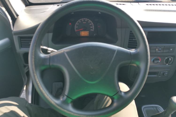 Used Wuling Zhiguang 2023 1.5L Practical Version 5/7 Seats