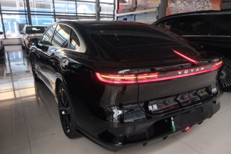 Used VOYAH PASSION 2024 PHEV Four-Wheel Drive Ultra-Long Range Flagship Model
