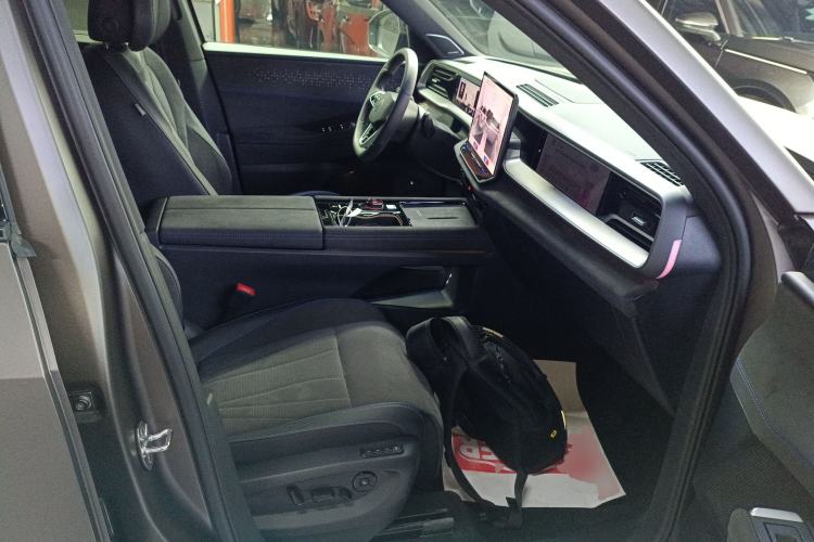 Used Volkswagen Teramont 2025 Tiguan Pro 450TSI Four-Wheel Drive Summit Edition
