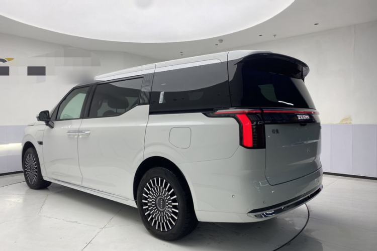 Used Zeekr 009 2024 Six-Seat Executive Version 4WD 108 kWh
