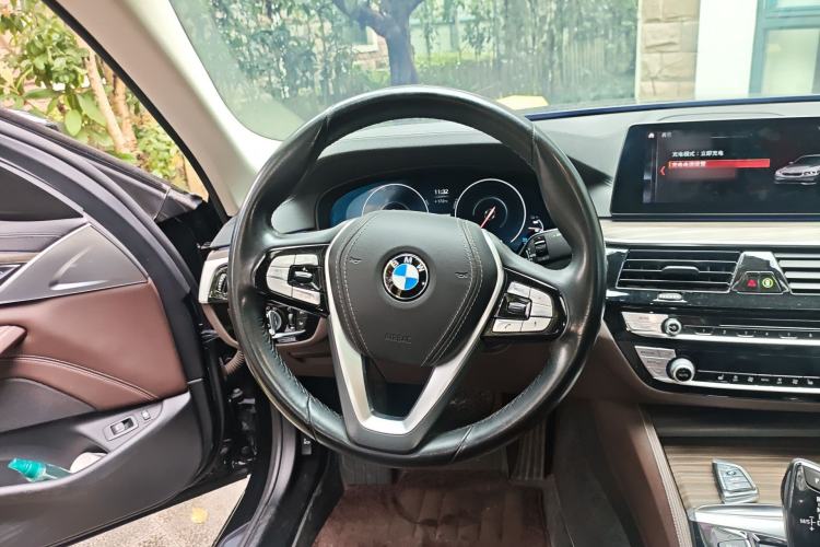 Used BMW 5 Series New Energy 2019 Updated Version 530Le Luxury Package Steering Wheel
