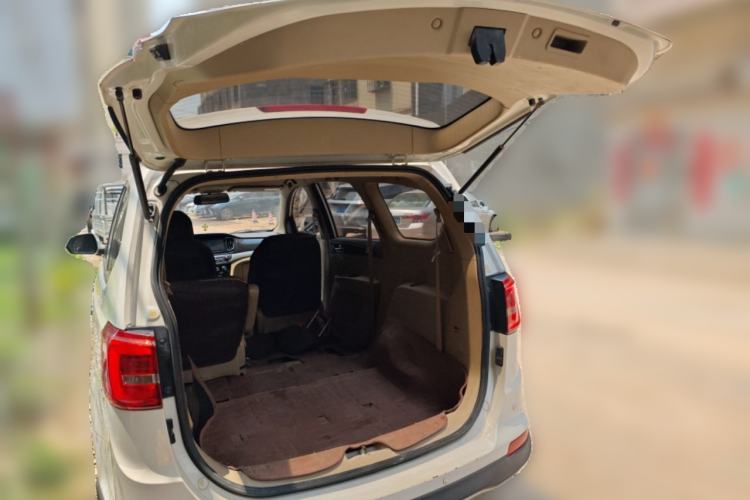 Used Baojun 730 2016 1.5L Manual Comfort Version 7 Seats China V Emission Standard Trunk