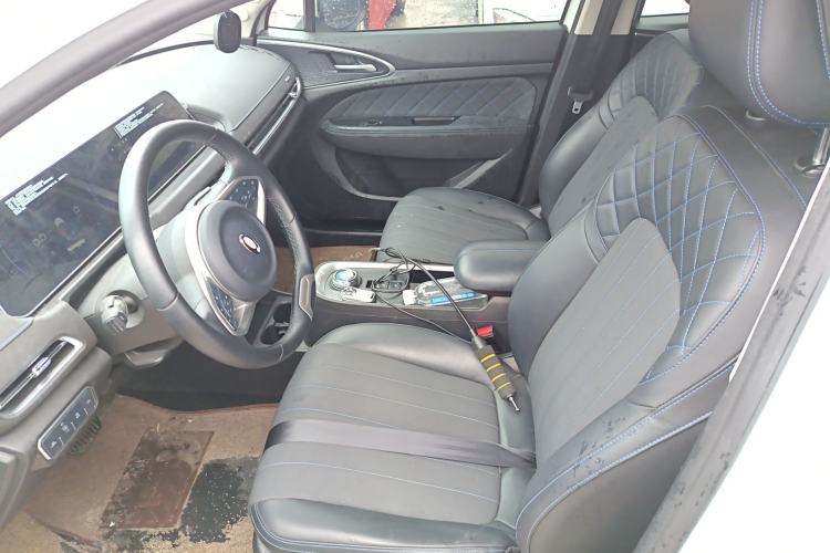 Used ORA Good Cat 2022 400km Standard Range Luxury Version Lithium Iron Phosphate Left Front Seat