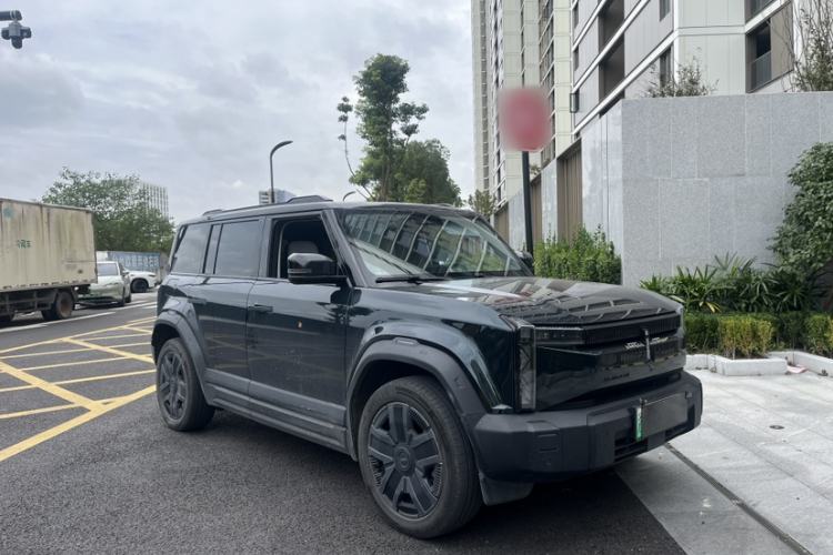 Used iCAR 03 2024 501km Four-wheel Drive Long-Range Advanced Version
