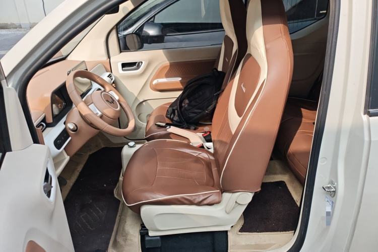 Used Wuling Hongguang MINIEV 2024 3rd Generation 215km Youth Edition Left Front Seat