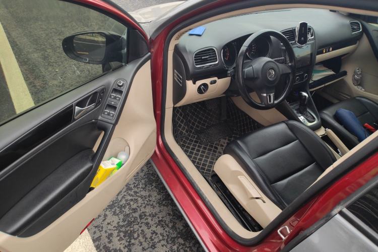 Used Volkswagen Golf 2012 1.6L Automatic Comfort Model
