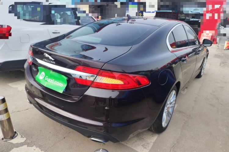 Used Jaguar XF 2015 XF 2.0T Luxury Edition Rear Right 45 Deg