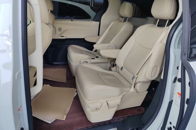 Used Toyota Granvia 2023 2.5L Hybrid Prestige PLUS Edition Left Rear Seat