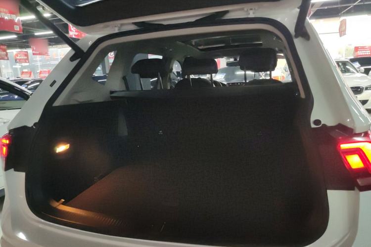 Used Volkswagen Tiguan L 2023 300TSI Automatic Two-Wheel Drive Smart Edition