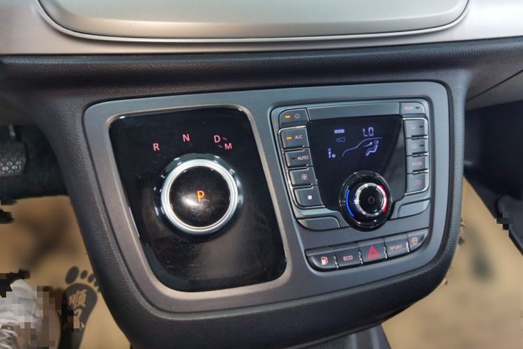 Used SAIC MAXUS G10 2022 2.0T Automatic Smart Enjoyment Version Gasoline 7 Seats