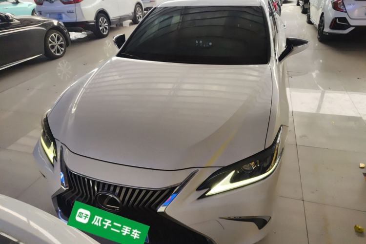 Used Lexus ES 2018 200 Excellence Edition China V Standard
