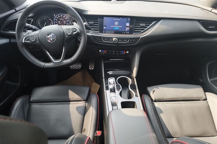 Used Buick Regal 2020 GS 28T Prestige Model
