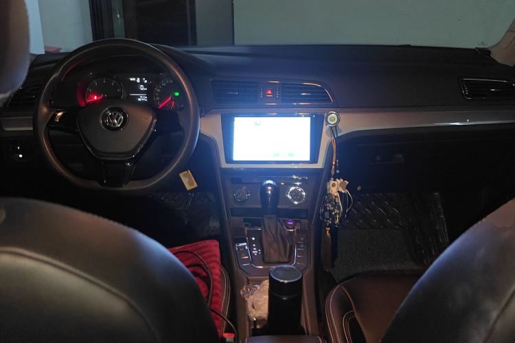 Used Volkswagen Lamando 2017 230TSI DSG Fashion Edition
