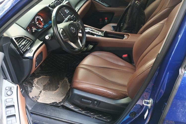 Used Acura CDX 2019 1.5T Two-Wheel Drive Deluxe Edition