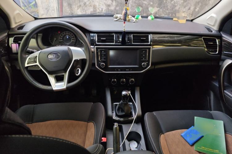 Used Bisu M3 2017 1.5L Elite Version Center Console