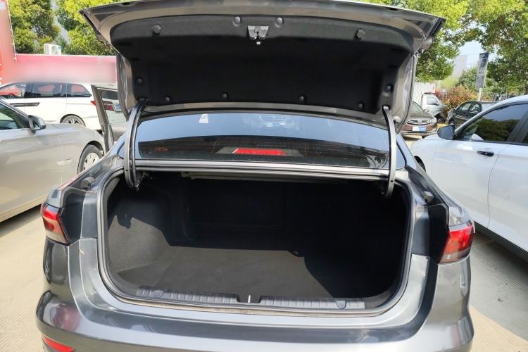 Used Geely Auto Emgrand 2022 4th Generation 1.5L CVT Flagship Model
