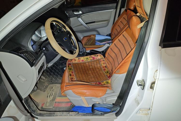 Used Geely Auto Emgrand 2016 Sedan 1.5L Manual Luxury Model
