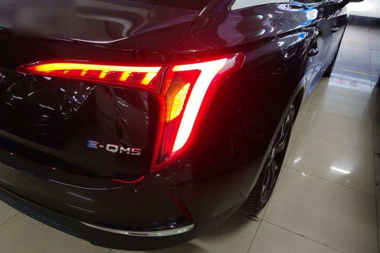 Used Hongqi E-QM5 2023 Revised Version Basic Travel Edition Right Rear Taillight