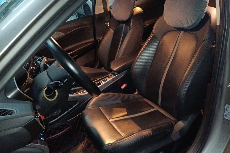 Used Hyundai Lafesta 2019 280TGDi Smart Speed Version China VI Standard Left Front Seat