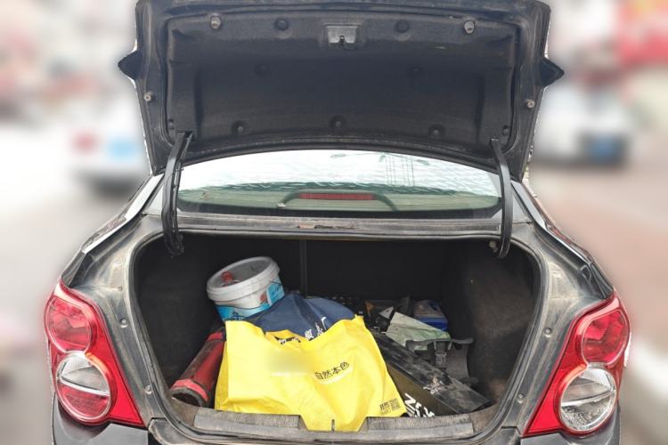 Used Chevrolet Aveo Sonic 2011 Sedan 1.4L Manual Transmission SE
