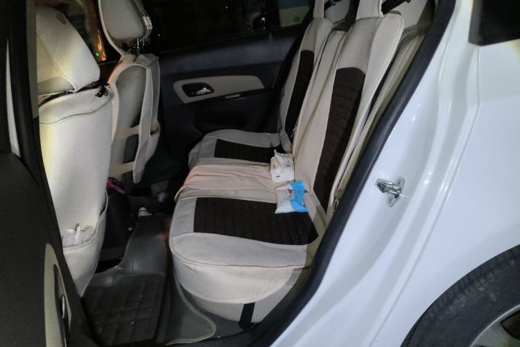 Used Chevrolet Cruze 2015 1.5L Classic SE MT
