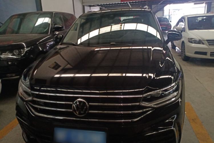 Used Volkswagen Tiguan L 2023 330TSI Automatic Two-Wheel Drive R-Line Enjoyment Edition Front
