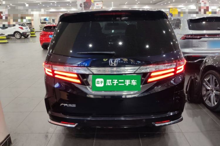 Used Honda Odyssey 2015 Updated 2.4L Smart Cool Version
