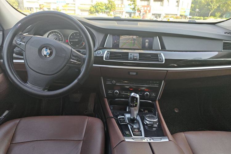 Used BMW 5 Series GT 2015 528i Leading Model