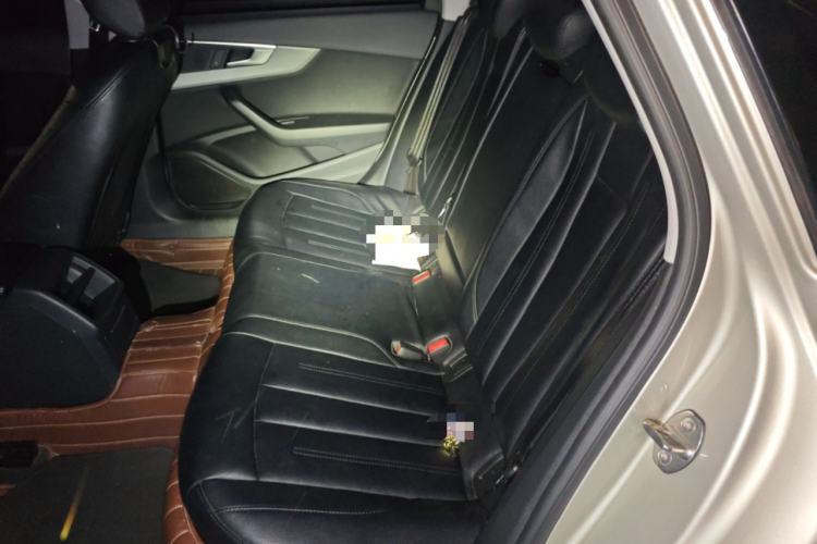 Used Audi A4L 2019 40 TFSI Ambition China VI Left Rear Seat