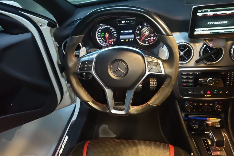Used Mercedes-Benz GLA AMG 2015 AMG GLA 45 4MATIC Steering Wheel