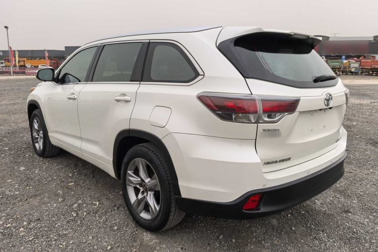 Used Toyota Highlander 2017 2.0T Four-Wheel Drive Luxury Edition 7 Seats