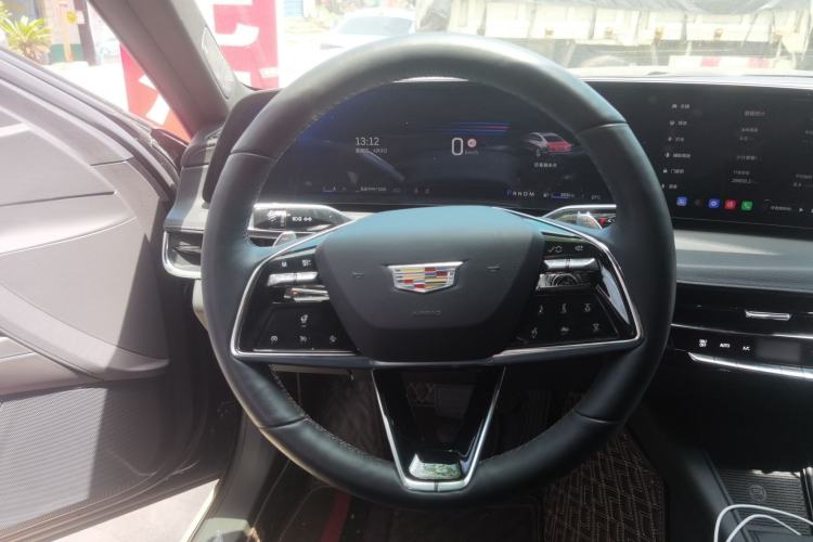 Used Cadillac CT6 2023 28T Prestige Model Steering Wheel