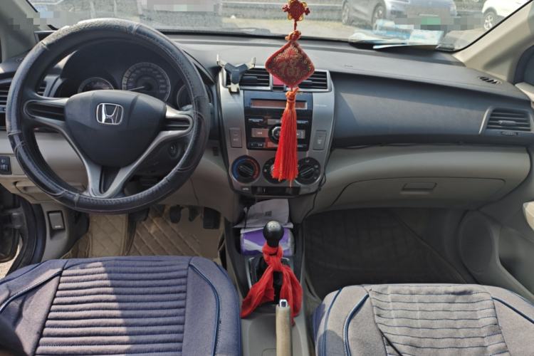 Used Honda City Classic 2012 1.5L manual Comfort version