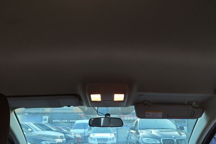 Used Mazda 3 Axela 2016 Sedan 1.5L Manual Comfort Model
