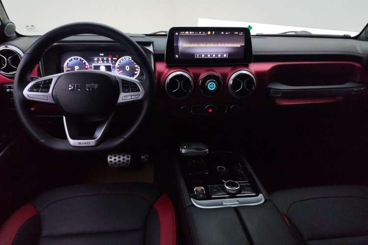 Used BAIC Off-Road BJ40 2020 2.0T Automatic Four-Wheel Drive Urban Hunter Edition Chivalrous Type