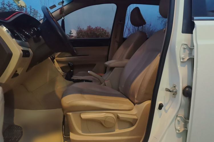 Used Baojun 730 2016 1.5L Manual Luxury Edition 7 Seats
