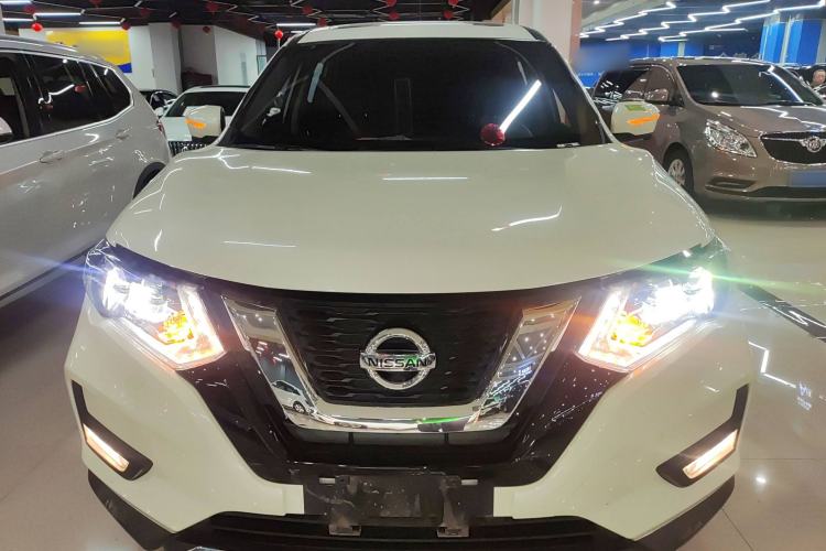 Used Nissan X-Trail 2023 Classic 2.0L Two-Wheel Drive Smart Connect Premium Edition
