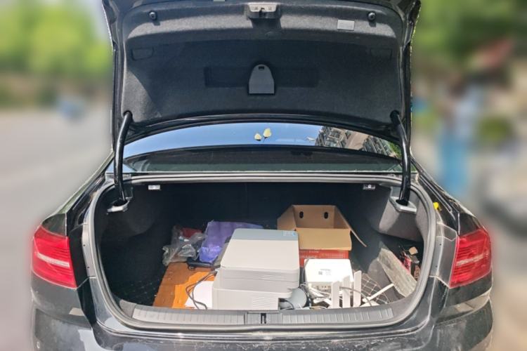 Used Volkswagen Magotan 2018 330TSI DSG Advanced Model Trunk