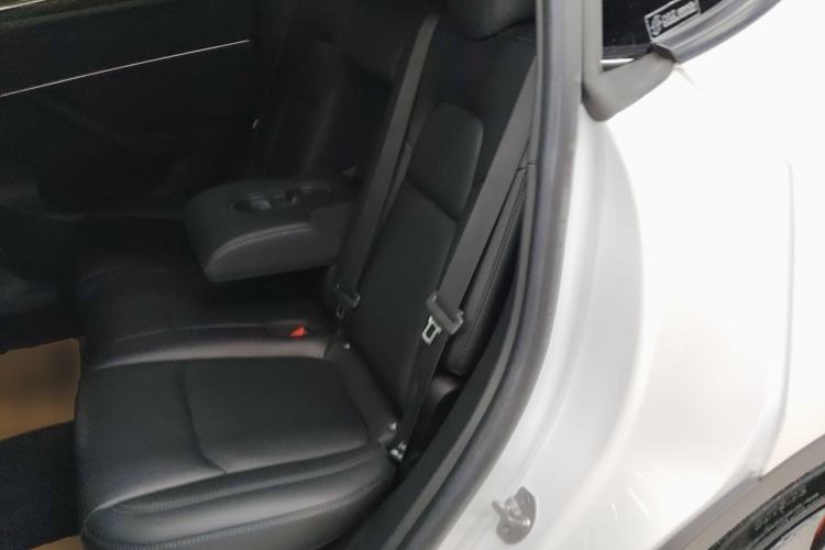 Used Tesla Model Y 2022 Performance High-Performance All-Wheel-Drive Version Left Rear Seat