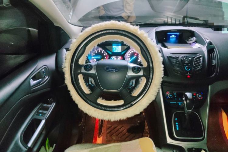 Used Ford Kuga 2013 1.6L GTDi Two-Wheel-Drive Trend Model