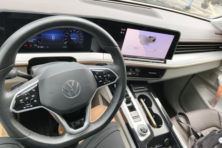 Used Volkswagen Tavendor 2023 380TSI Four-Wheel Drive R-Line Cruise Edition Center Console